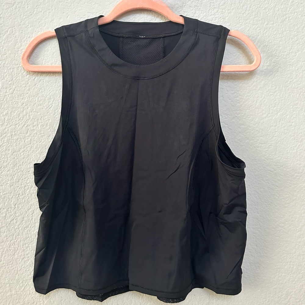 Black size 10 lululemon tank top muscle tee fit high neck